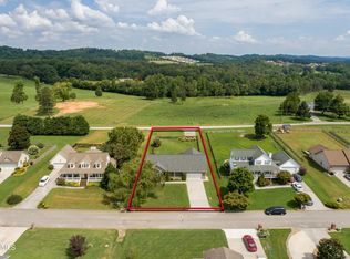 2838 Rhett Butler Dr, Louisville, TN 37777