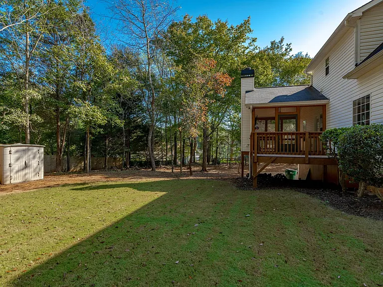 325 Dobbs Rd — Photo 12