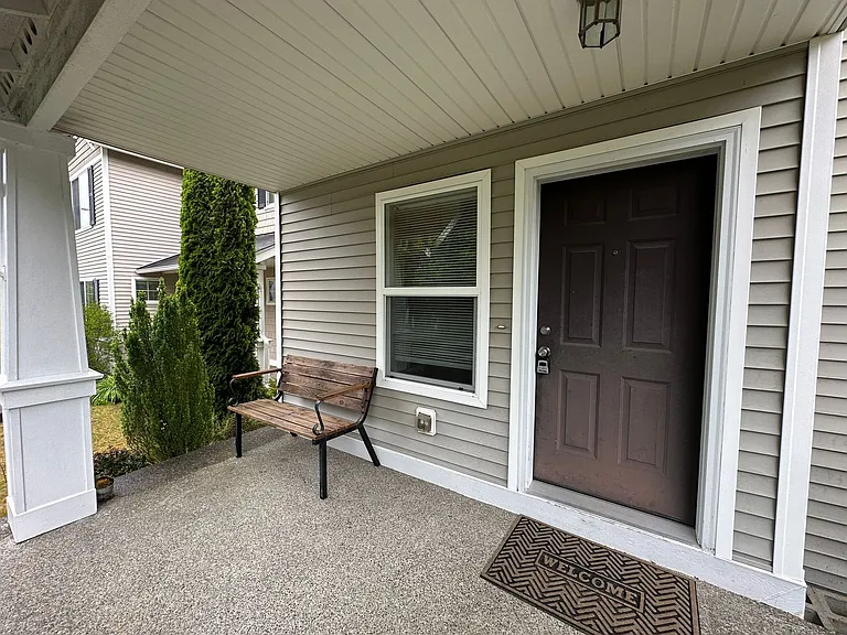 1426 Grant Ave — Photo 2