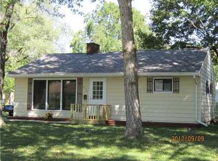 3735 G Ave NE, Cedar Rapids, IA 52402
