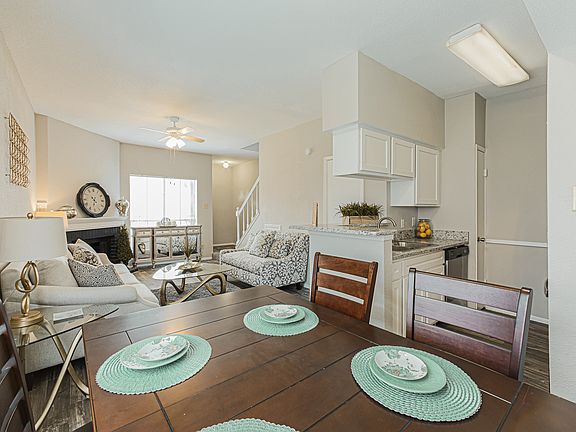 5th image of 401 McDermott St #1702