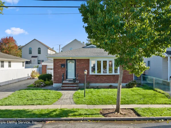 393 Winchester Ave, Staten Island, NY 10312
