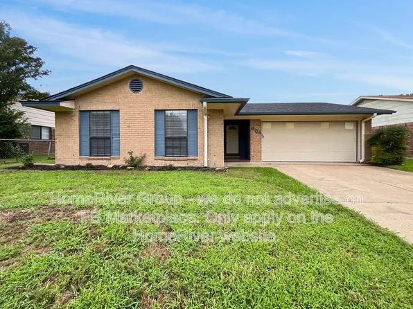 604 Carl C Senter St, Forney, TX 75126