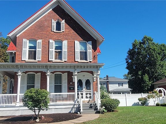 2nd image of 37 State St