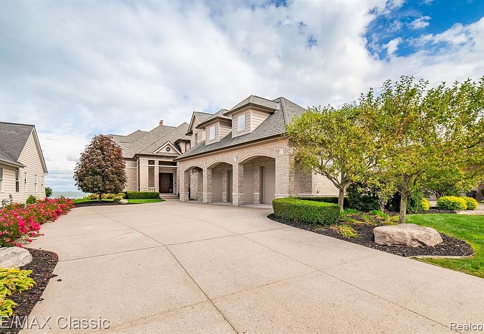 37770 Lakeshore Dr, Harrison Township, MI 48045 Zillow