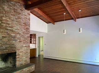 (Undisclosed Address), Putney, VT 05346