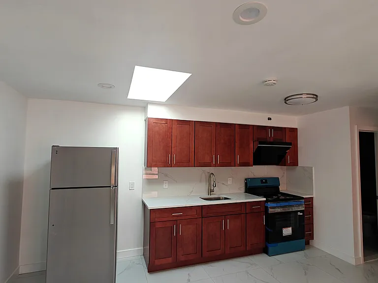 14715 Elm Ave #2 — Photo 4