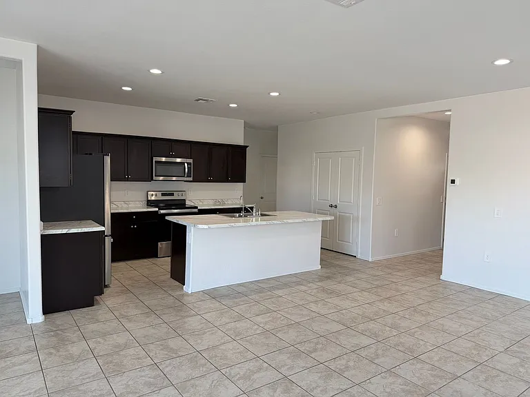 9427 E Alfalfa Dr — Photo 15