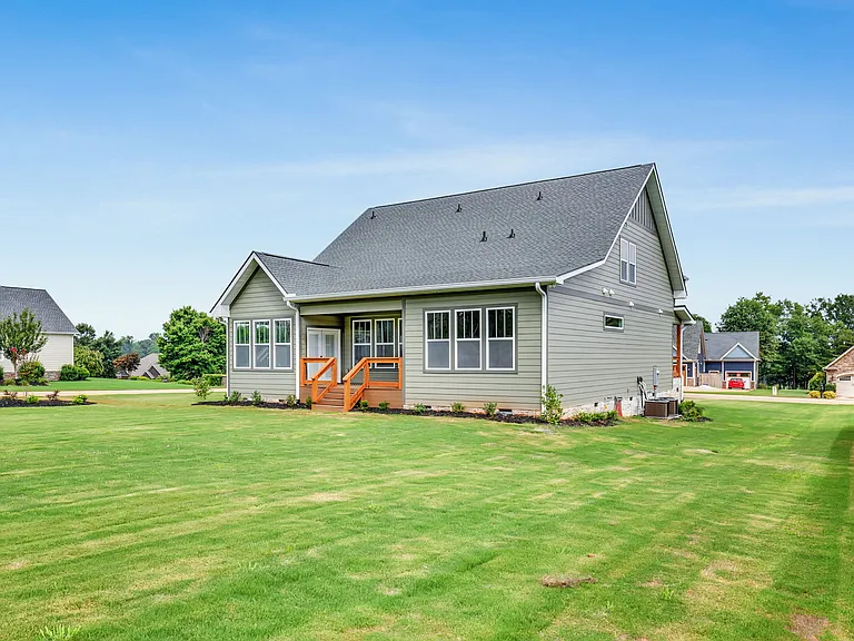 117 Carshalton Dr — Photo 48