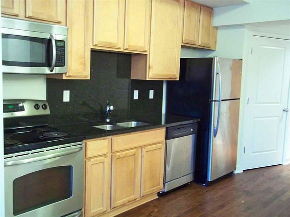 4th image of 111 N Ashley St Suite 613