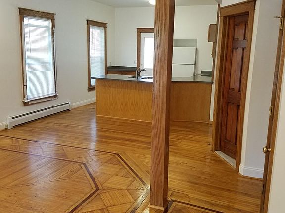 2nd image of 156 Livingston St #1