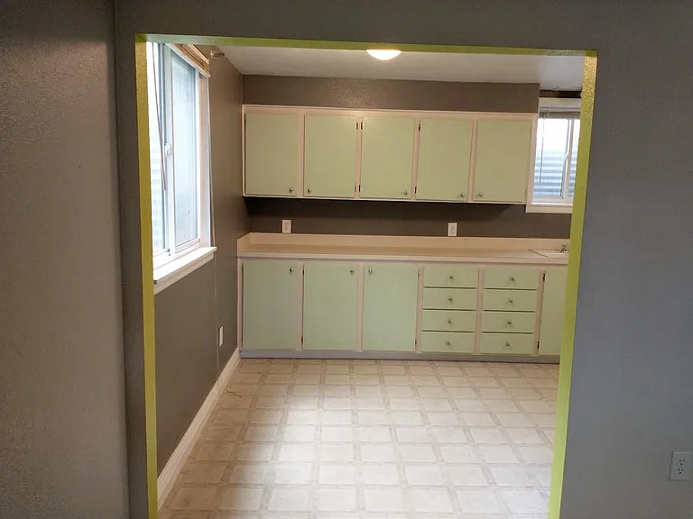 1219 S Vermont Ave — Photo 3