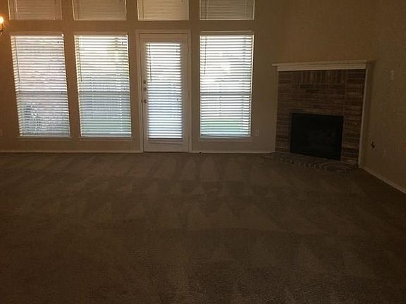 4th image of 210 Dartmouth Dr