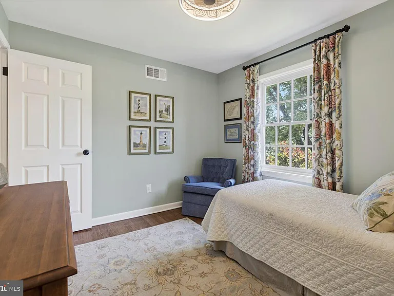 2212 Reddfield Dr — Photo 30