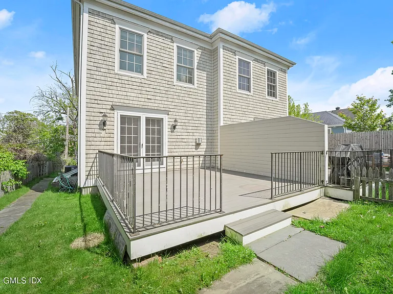 26 Edgewood Ave #1 — Photo 32