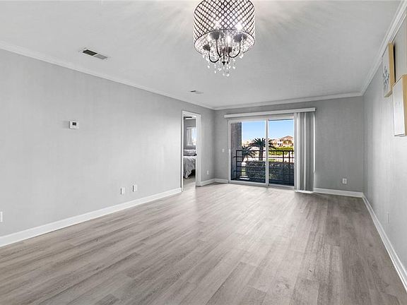 2nd image of 1244 Harbor Dr Unit 114