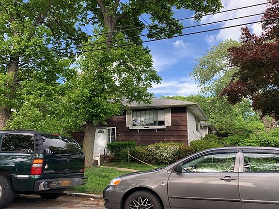 3rd image of 178 Catherine St