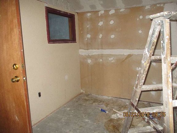 5th image of 143-47 Kenmore Ave
