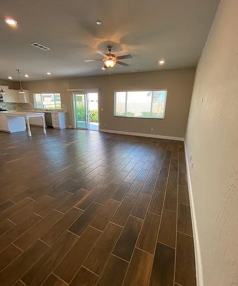 2177 La Vona Ave — Photo 5