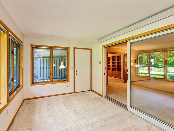 5th image of 609 Meldahl Ln