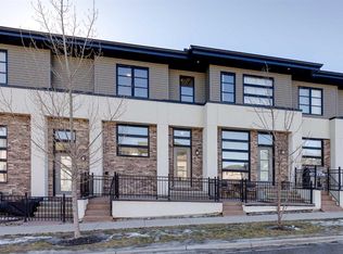 47 N Aspen Hills Grn SW, Calgary, AB T3H 0H6