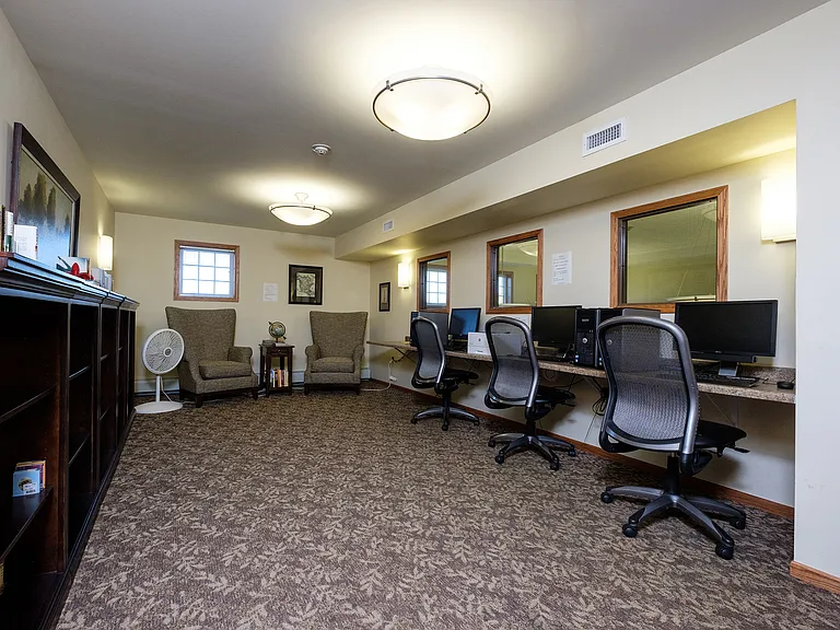 Fargo, ND Crossroads Apartments | Community Area
