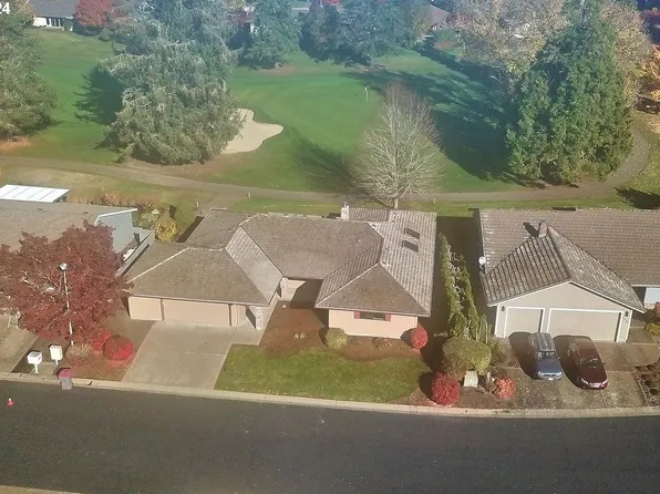 1247 NW Torres Pine Ct, McMinnville, OR 97128