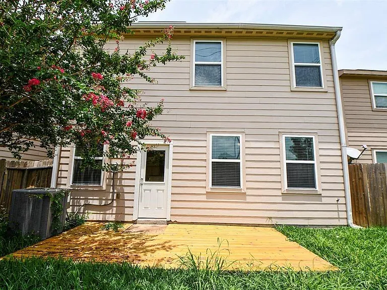 10909 Panther Ct SW — Photo 30