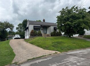 9550 Bataan Dr, Saint Louis, MO