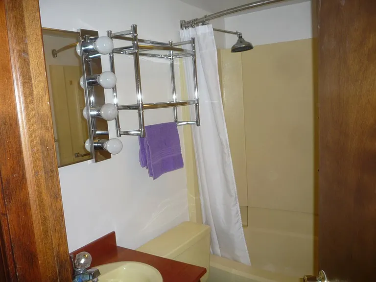 Full bath