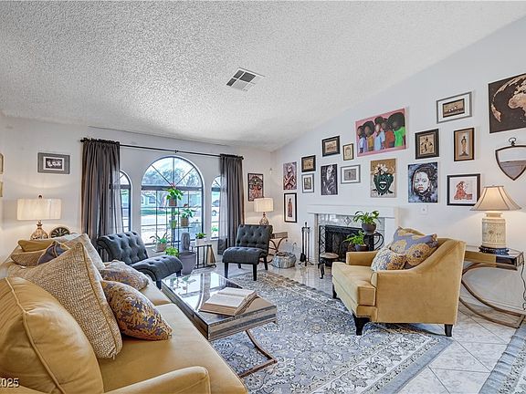 4th image of 1915 Trilly Ln