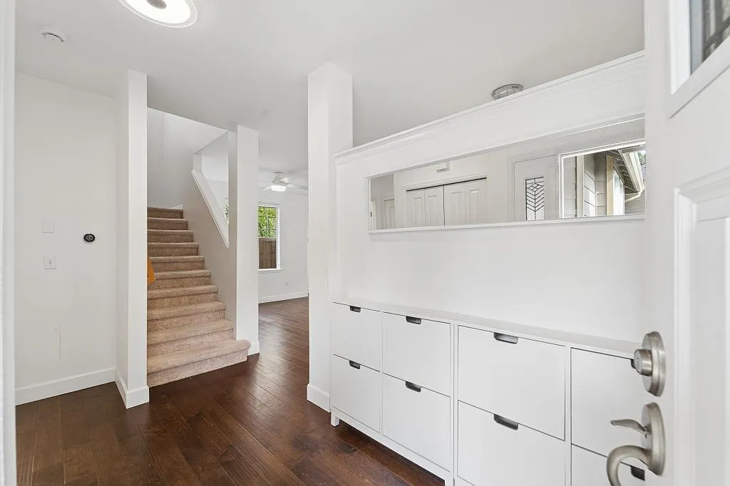 12900 SE 268th St Unit K1 - 3 bedrooms — Photo 3
