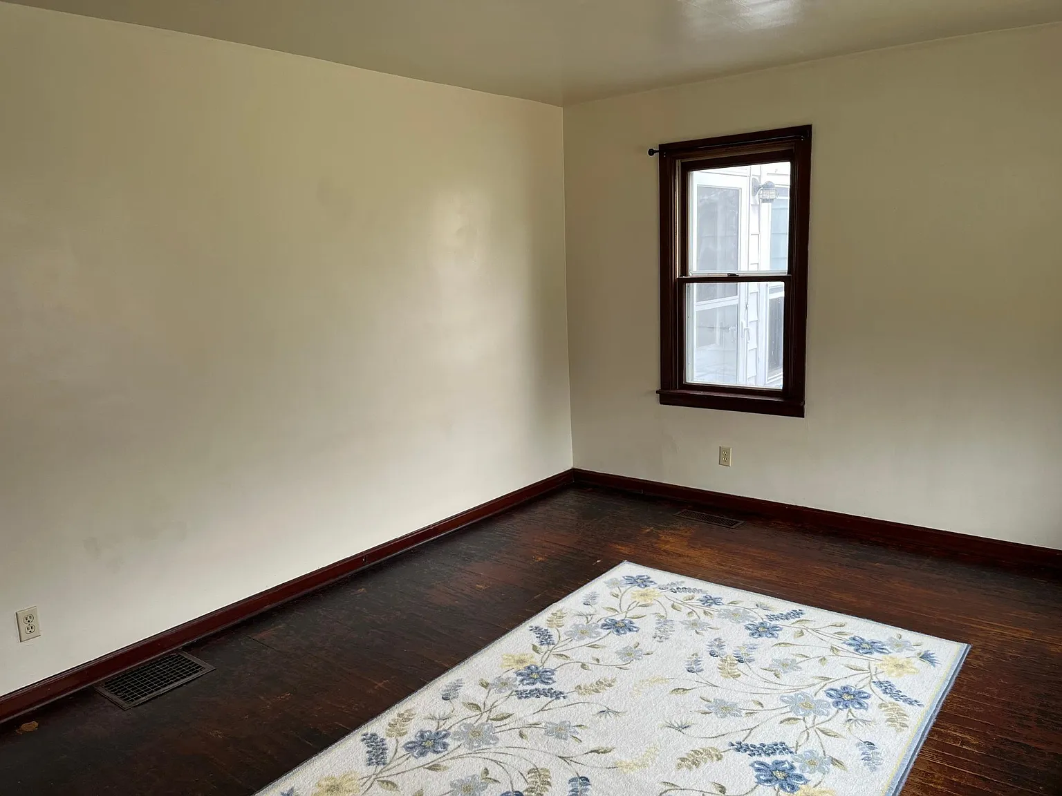 2 bed, 856 sqft, $1,100 — Photo 4