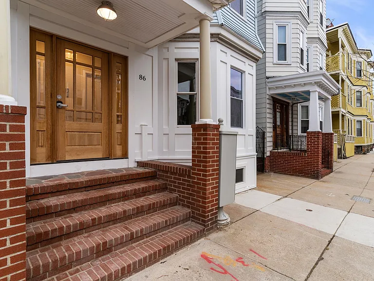 86 Marine Rd #2 — Photo 20