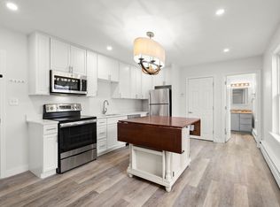 17 3rd St #17, North Andover, MA 01845