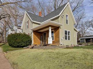 115 N 4th St, West Branch, IA 52358