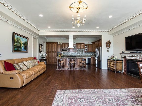 5th image of 5037 N Marmol Dr