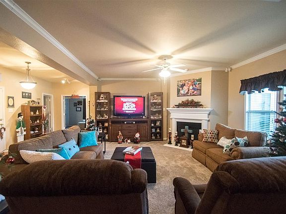 2nd image of 3328 Mustang Dr