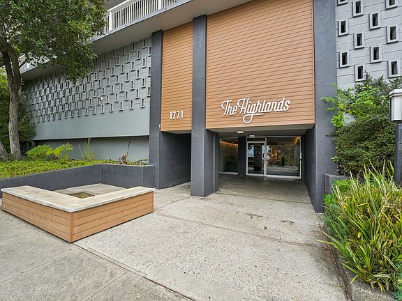 Main entrance door of the apartment building at 1771 Highland Pl, Berkeley, CA 94709, United States