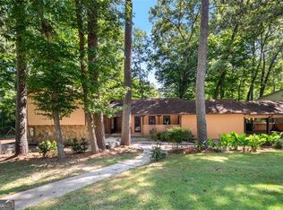 466 Raven Springs Trl, Stone Mountain, GA 30087