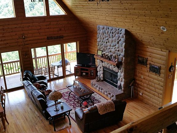 4th image of 2 Cottontail Ln