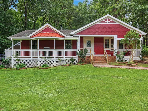 2904 Pervis Rd, Durham, NC 27704