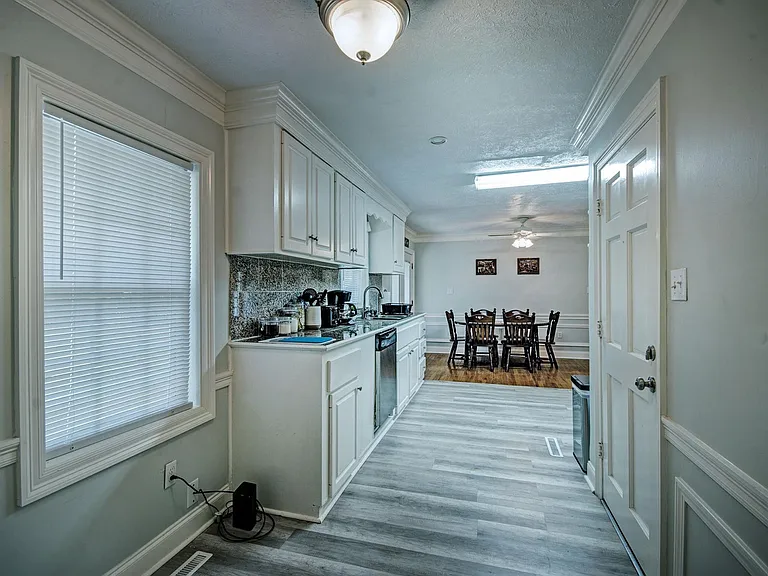 731 Reddoch Dr — Photo 14