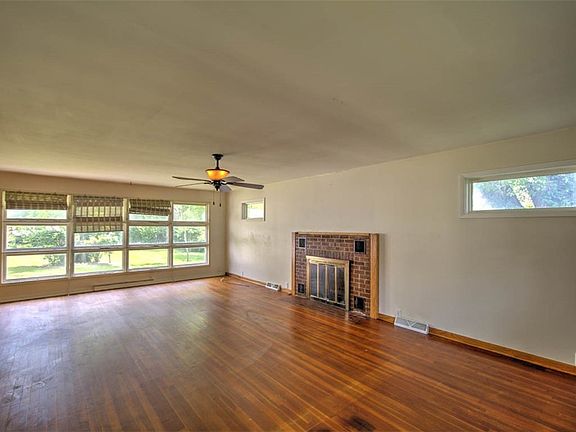 4th image of 203 Wayside Ave