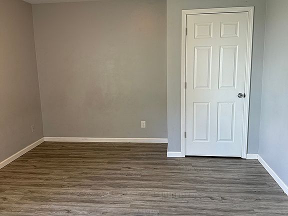 5th image of 830 Pond St