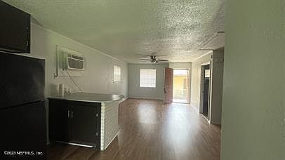 1st image of 5693 Atlee Ave
