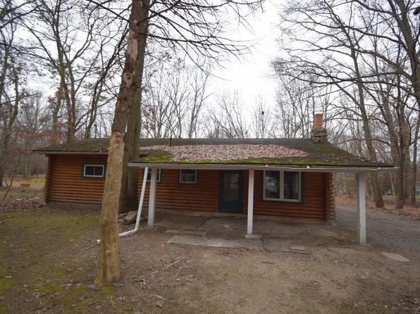 27 Byron Ln, Albrightsville, PA 18210