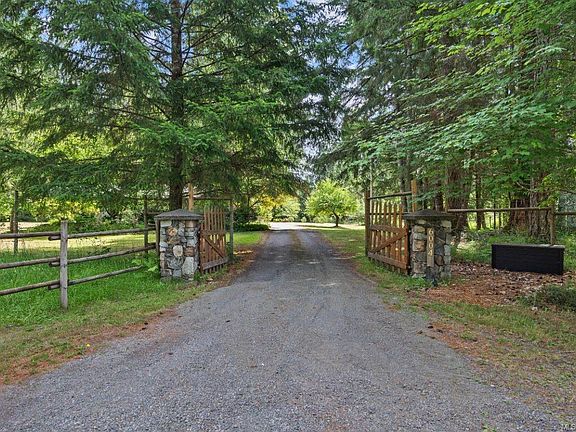 3rd image of 6004 Nelson Rd