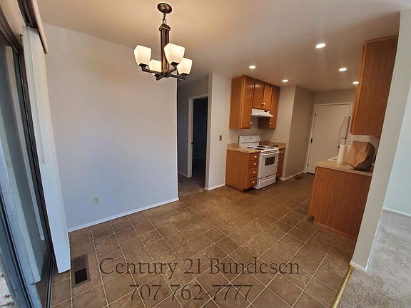 5th image of 18787 Polley Ln