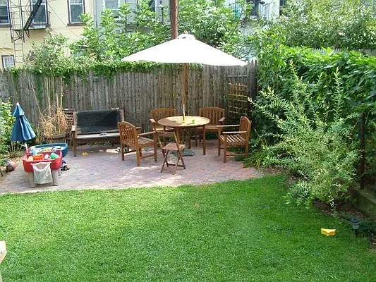 Rented by Temple Morrow LLC | media 18